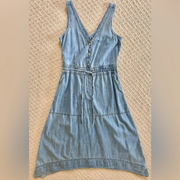 GAP Chambray Denim Sleeveless Button Front Dress Tie Waist Women’s XS - Picture 2 of 6